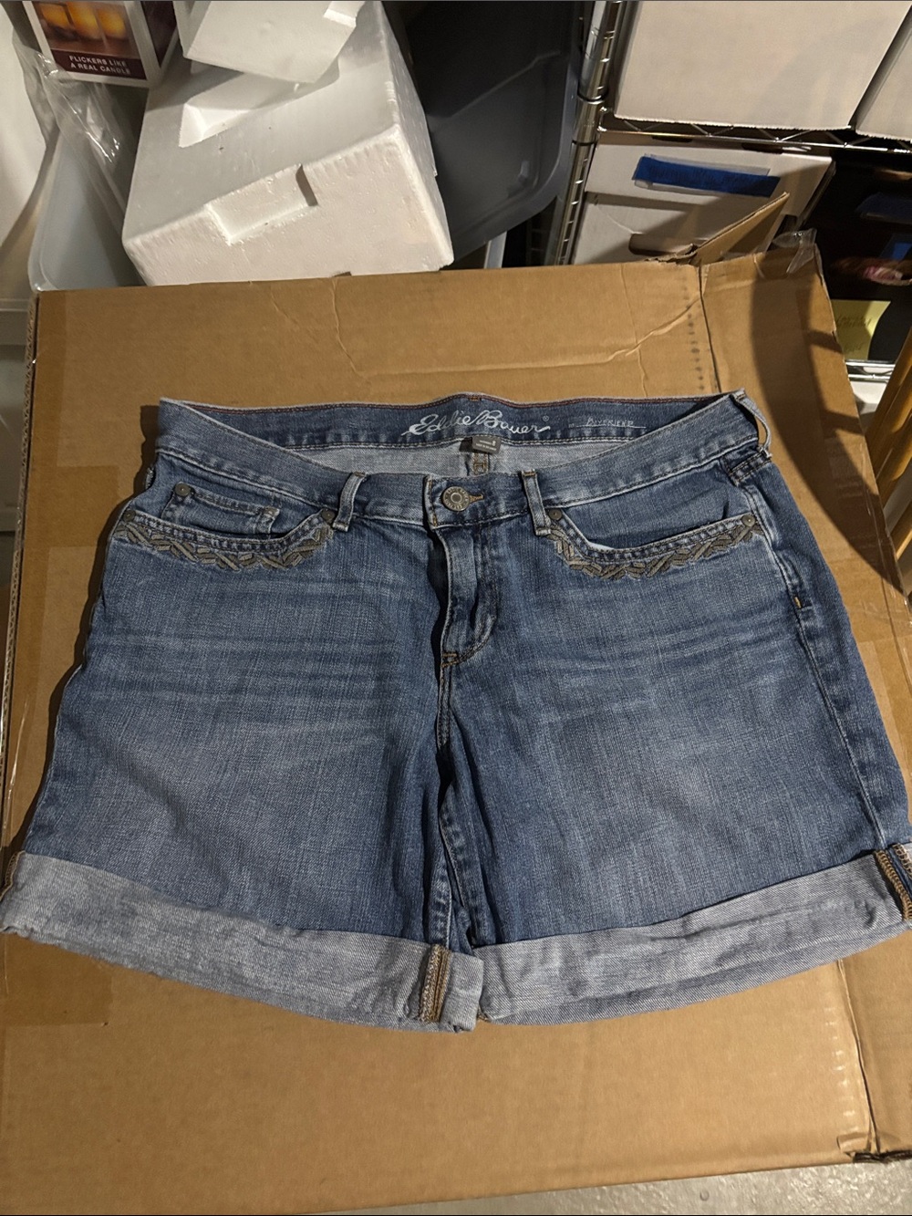 Eddie Bauer Boyfriend Medium Wash Denim Cuffed Women's Shorts